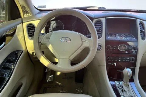 More photos of 2014 INFINITI QX50 Journey at South County Auto Plaza, MO