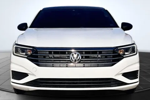 Another view of 2019 Volkswagen Jetta 1.4T SEL for sale in St. Louis, MO at South County Auto Plaza