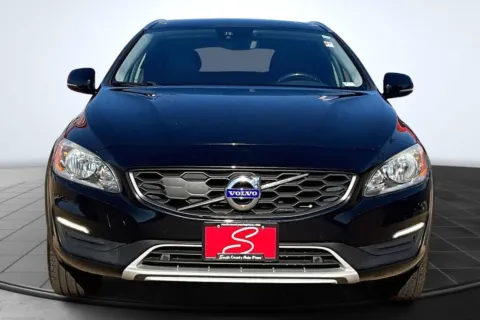 Another view of 2018 Volvo V60 Cross Country T5 for sale in St. Louis, MO at South County Auto Plaza
