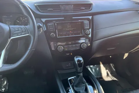 More photos of 2019 Nissan Rogue SV at South County Auto Plaza, MO