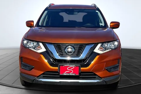 Another view of 2019 Nissan Rogue SV for sale in St. Louis, MO at South County Auto Plaza