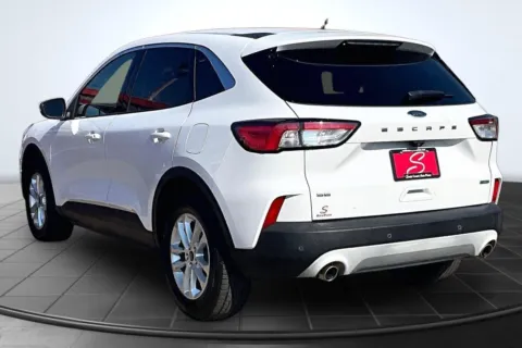 Photos of 2020 Ford Escape SE for sale in St. Louis, MO at South County Auto Plaza