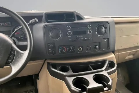 More photos of 2012 Ford E-350 Super Duty XLT at South County Auto Plaza, MO