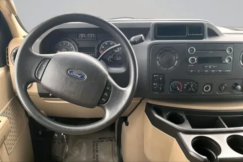 More photos of 2012 Ford E-350 Super Duty XLT at South County Auto Plaza, MO