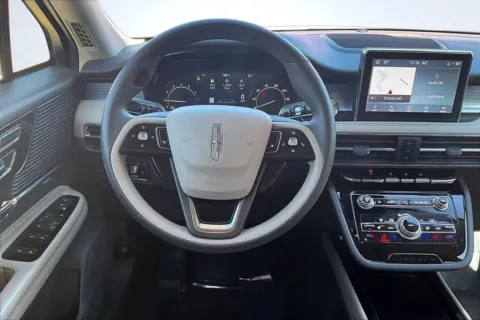 More photos of 2022 Lincoln Corsair Standard at South County Auto Plaza, MO