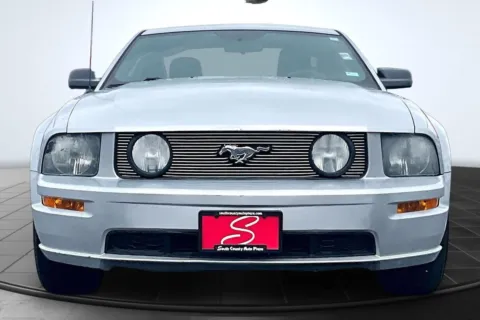 Another view of 2006 Ford Mustang GT for sale in St. Louis, MO at South County Auto Plaza