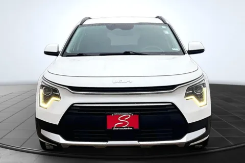 Another view of 2023 Kia Niro Plug-In Hybrid EX for sale in St. Louis, MO at South County Auto Plaza