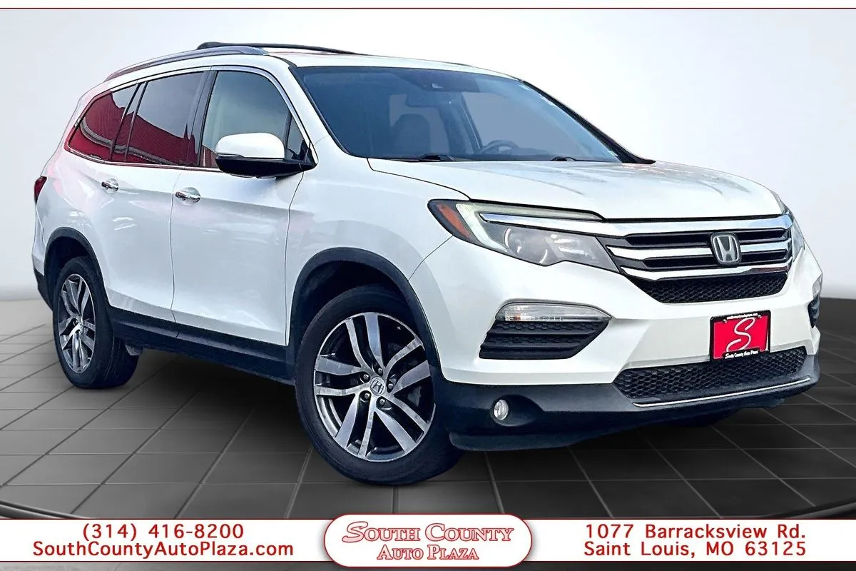 Red 2017 Honda Pilot Elite for sale in St. Louis, MO