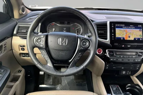 More photos of 2017 Honda Pilot Elite at South County Auto Plaza, MO