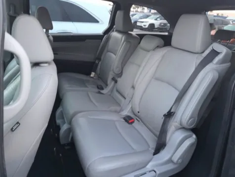 Another view of 2018 Honda Odyssey EX-L for sale in St. Louis, MO at South County Auto Plaza