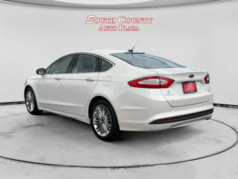 Another view of 2016 Ford Fusion SE for sale in St. Louis, MO at South County Auto Plaza