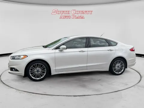 Photos of 2016 Ford Fusion SE for sale in St. Louis, MO at South County Auto Plaza