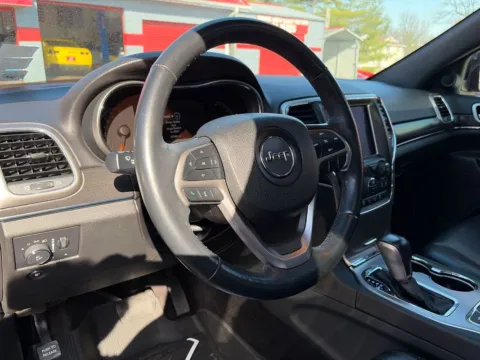More photos of 2018 Jeep Grand Cherokee Limited 4x4 at South County Auto Plaza, MO