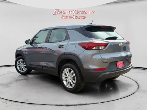 More photos of 2021 Chevrolet Trailblazer FWD LS at South County Auto Plaza, MO