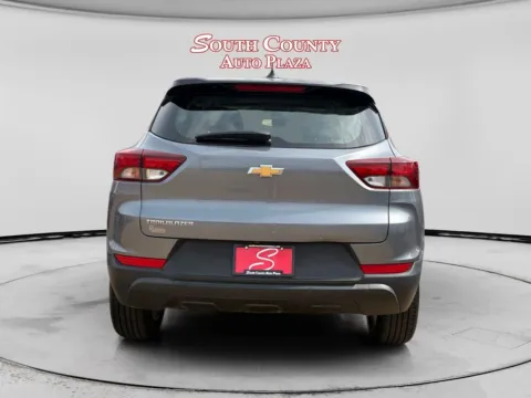 More photos of 2021 Chevrolet Trailblazer FWD LS at South County Auto Plaza, MO