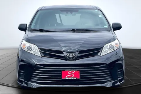Another view of 2020 Toyota Sienna L for sale in St. Louis, MO at South County Auto Plaza