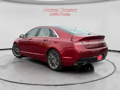 More photos of 2013 Lincoln MKZ at South County Auto Plaza, MO