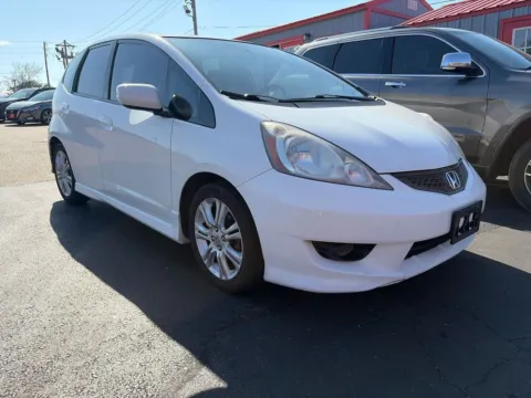 White 2009 Honda Fit Sport for sale in St. Louis, MO