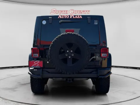 More photos of 2012 Jeep Wrangler Unlimited Rubicon at South County Auto Plaza, MO