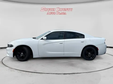 Photos of 2019 Dodge Charger SXT RWD for sale in St. Louis, MO at South County Auto Plaza