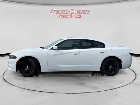 Photos of 2019 Dodge Charger SXT RWD for sale in St. Louis, MO at South County Auto Plaza