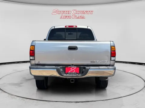 More photos of 2001 Toyota Tundra SR5 V8 at South County Auto Plaza, MO