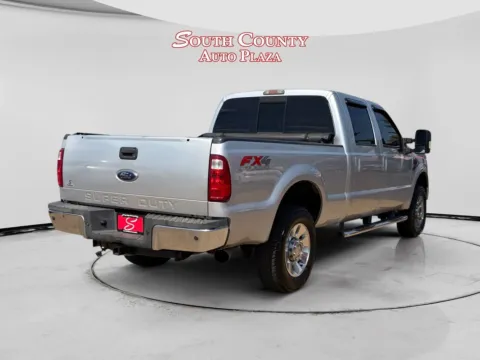 More photos of 2010 Ford F-250 Super Duty Lariat at South County Auto Plaza, MO
