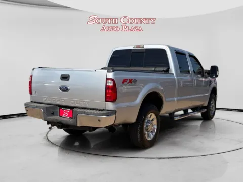 More photos of 2010 Ford F-250 Super Duty Lariat at South County Auto Plaza, MO