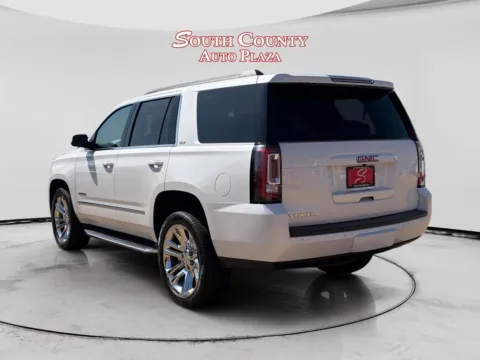 Another view of 2019 GMC Yukon SLT for sale in St. Louis, MO at South County Auto Plaza