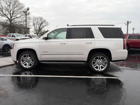 Photos of 2019 GMC Yukon SLT for sale in St. Louis, MO at South County Auto Plaza