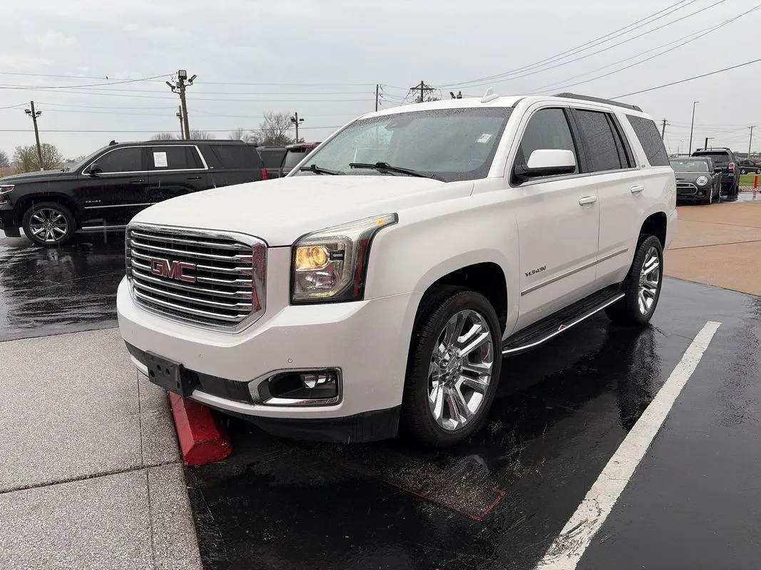 White 2019 GMC Yukon SLT for sale in St. Louis, MO