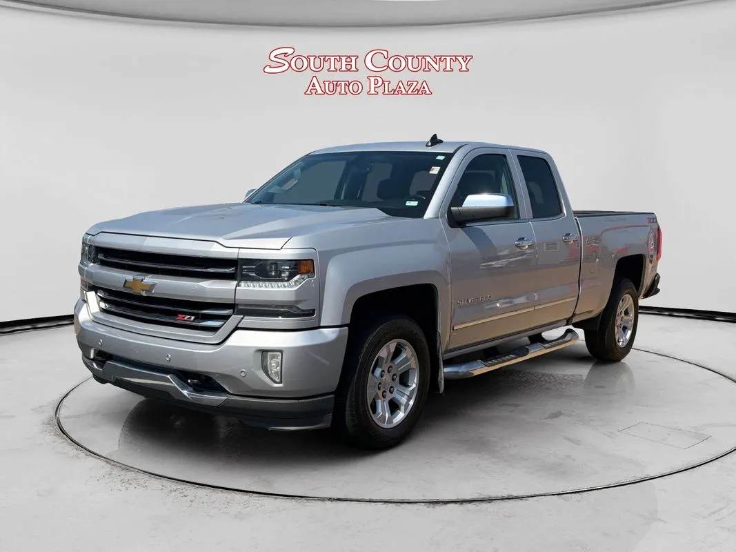 Silver 2018 Chevrolet Silverado 1500 2LZ for sale in St. Louis, MO