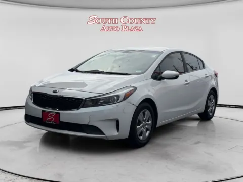 White 2017 Kia Forte LX for sale in St. Louis, MO