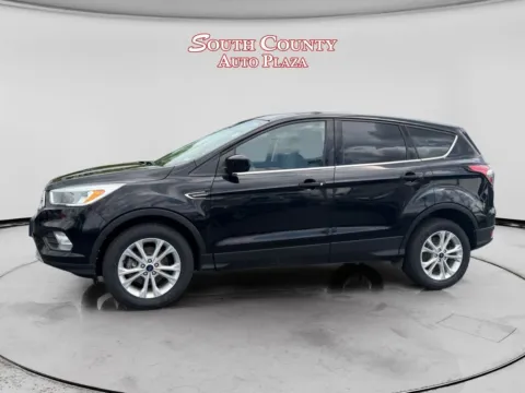 Photos of 2017 Ford Escape SE for sale in St. Louis, MO at South County Auto Plaza