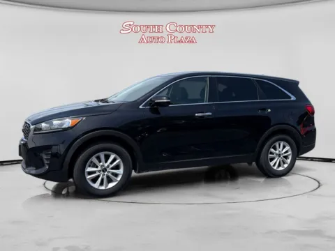 Photos of 2019 Kia Sorento 2.4L L for sale in St. Louis, MO at South County Auto Plaza