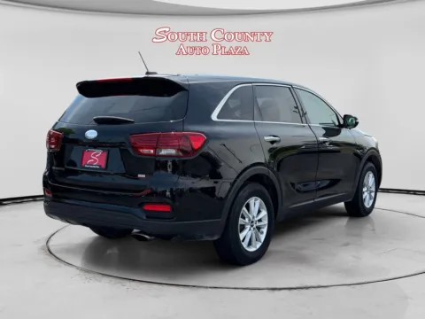 More photos of 2019 Kia Sorento 2.4L L at South County Auto Plaza, MO