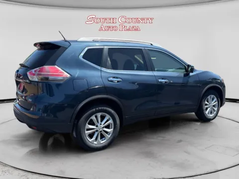 More photos of 2016 Nissan Rogue SV at South County Auto Plaza, MO