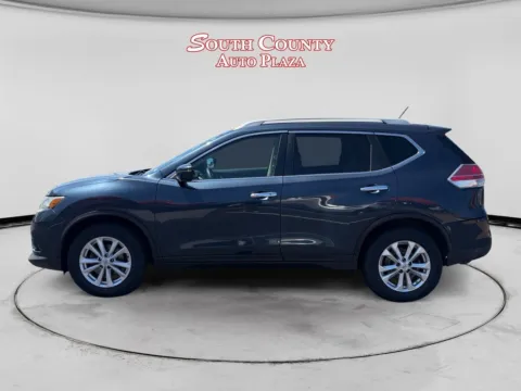 Photos of 2016 Nissan Rogue SV for sale in St. Louis, MO at South County Auto Plaza