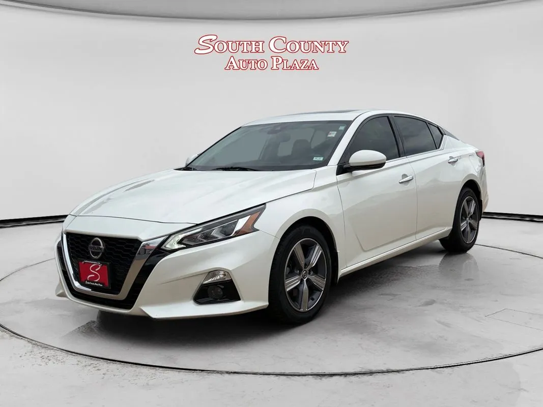 White 2020 Nissan Altima SL Intelligent AWD for sale in St. Louis, MO