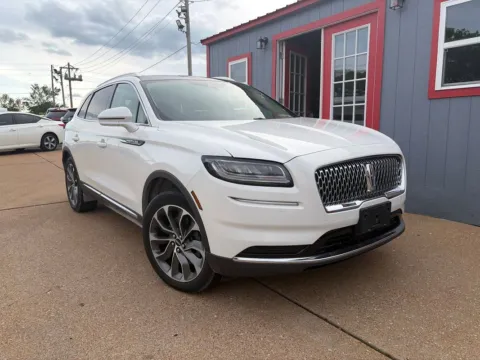 White 2021 Lincoln Nautilus Reserve for sale in St. Louis, MO