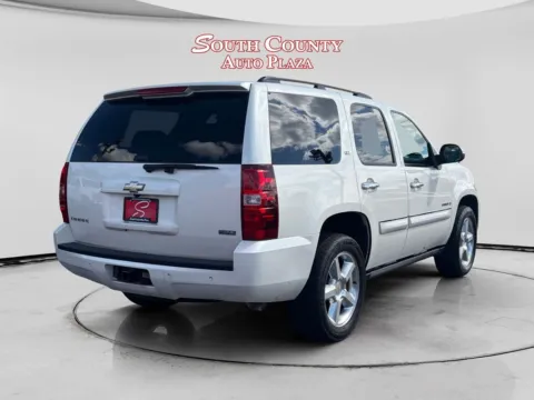 More photos of 2008 Chevrolet Tahoe LTZ at South County Auto Plaza, MO