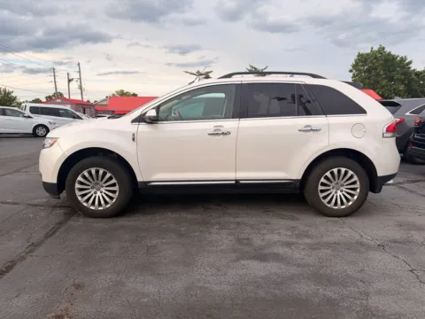 Photos of 2013 Lincoln MKX for sale in St. Louis, MO at South County Auto Plaza