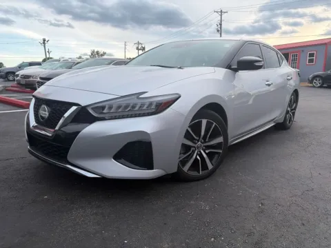 Silver 2022 Nissan Maxima SV Xtronic CVT for sale in St. Louis, MO