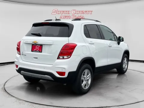More photos of 2022 Chevrolet Trax AWD LT at South County Auto Plaza, MO