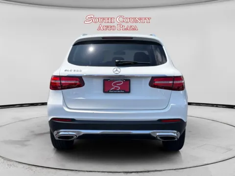 More photos of 2018 Mercedes-Benz GLC 300 at South County Auto Plaza, MO