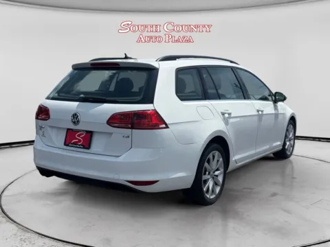 More photos of 2016 Volkswagen Golf SportWagen TSI Limited Edition PZEV at South County Auto Plaza, MO