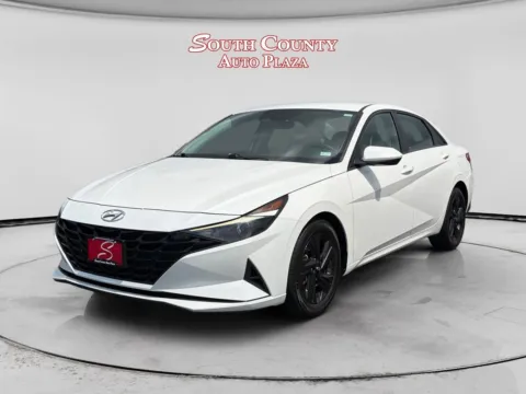 White 2023 Hyundai Elantra SEL for sale in St. Louis, MO