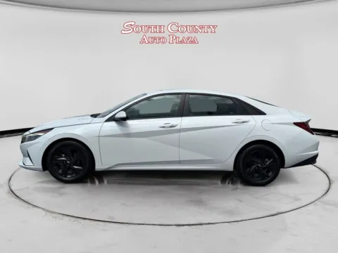 Photos of 2023 Hyundai Elantra SEL for sale in St. Louis, MO at South County Auto Plaza