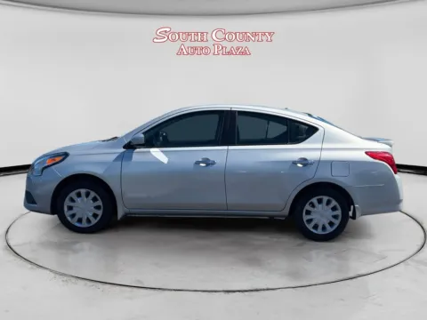 Photos of 2016 Nissan Versa 1.6 SV for sale in St. Louis, MO at South County Auto Plaza