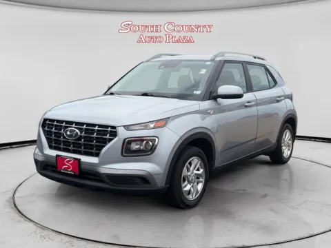 Silver 2020 Hyundai Venue SEL for sale in St. Louis, MO